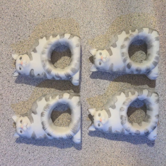 Set of 4 Silvestri tabby cat napkin rings - Picture 2 of 7